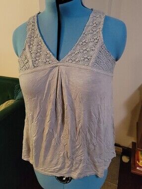💚💚3 for $15💚💚 Knox Rose Light Gray Tank With Crochet Detail